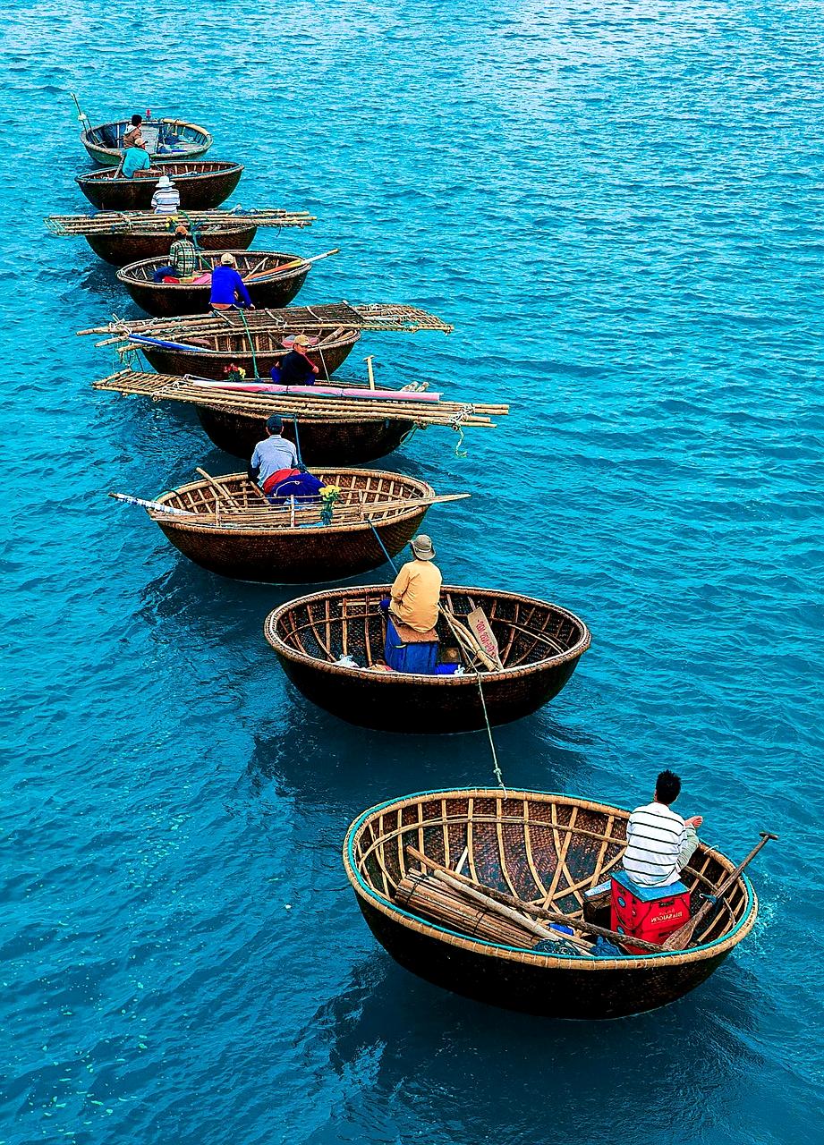 Local artisans teaching crafts to family visitors